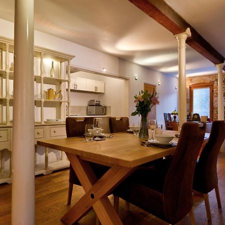 Stylish Town Centre Stay - 2-Bed Luxury Suite With Wifi Stamford Extérieur photo