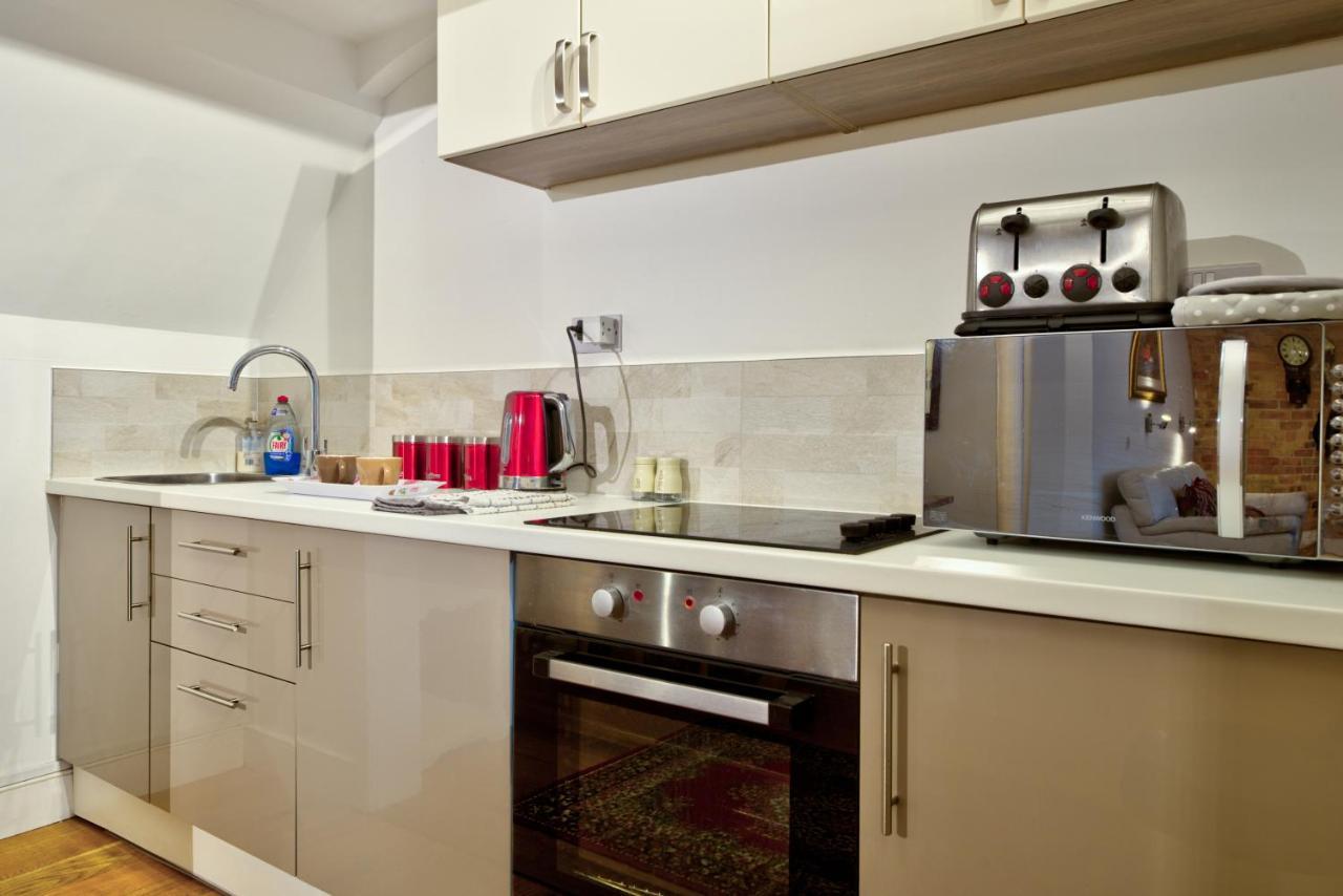 Stylish Town Centre Stay - 2-Bed Luxury Suite With Wifi Stamford Extérieur photo