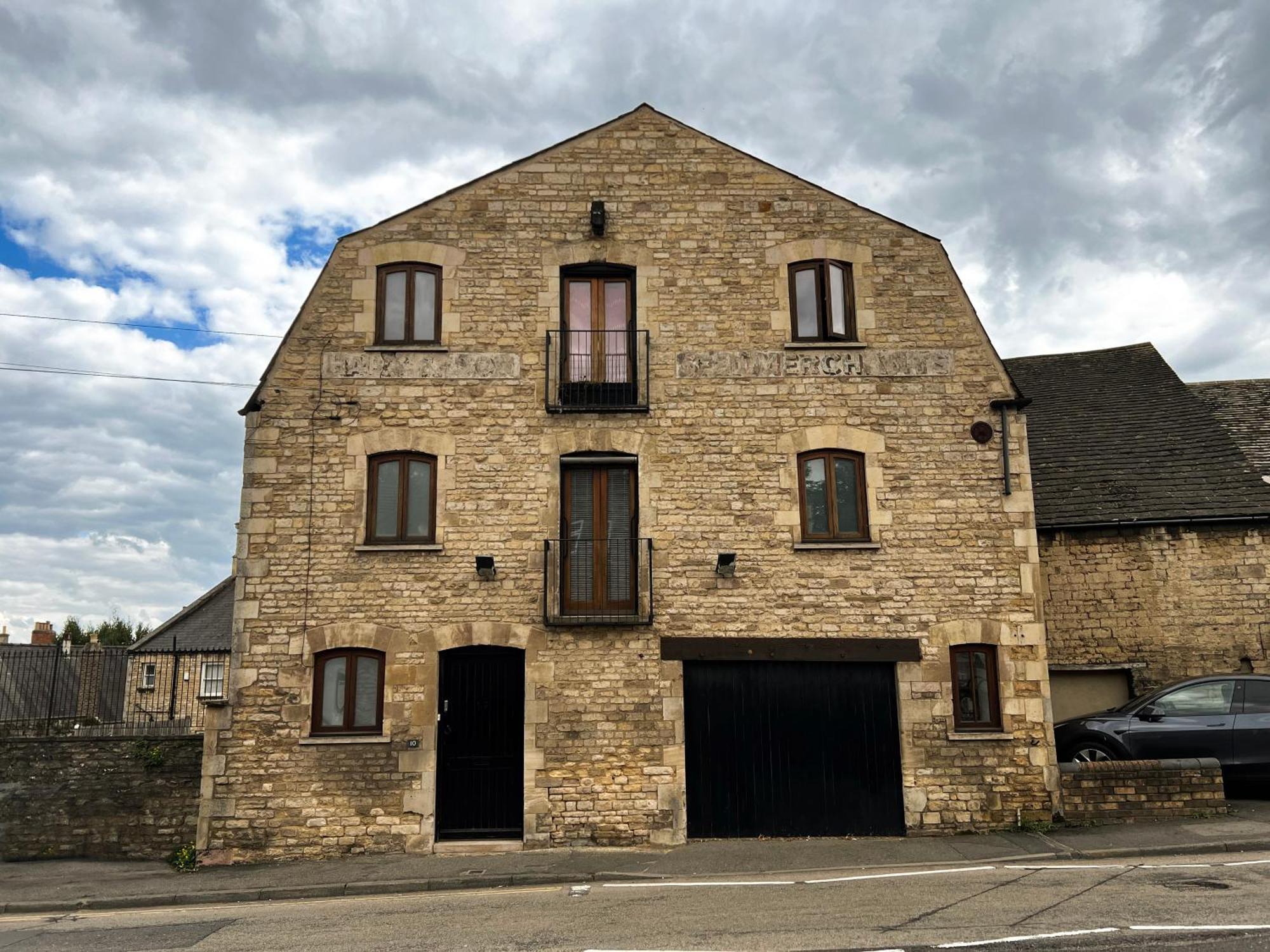 Stylish Town Centre Stay - 2-Bed Luxury Suite With Wifi Stamford Extérieur photo